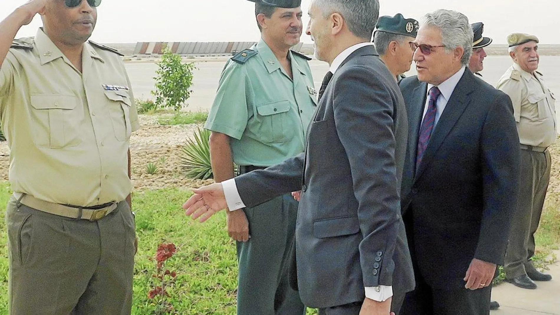 El ministro del Interior, Fernando Grande-Marlaska, ayer durante su visita a Nuakchot (Mauritania) / Efe