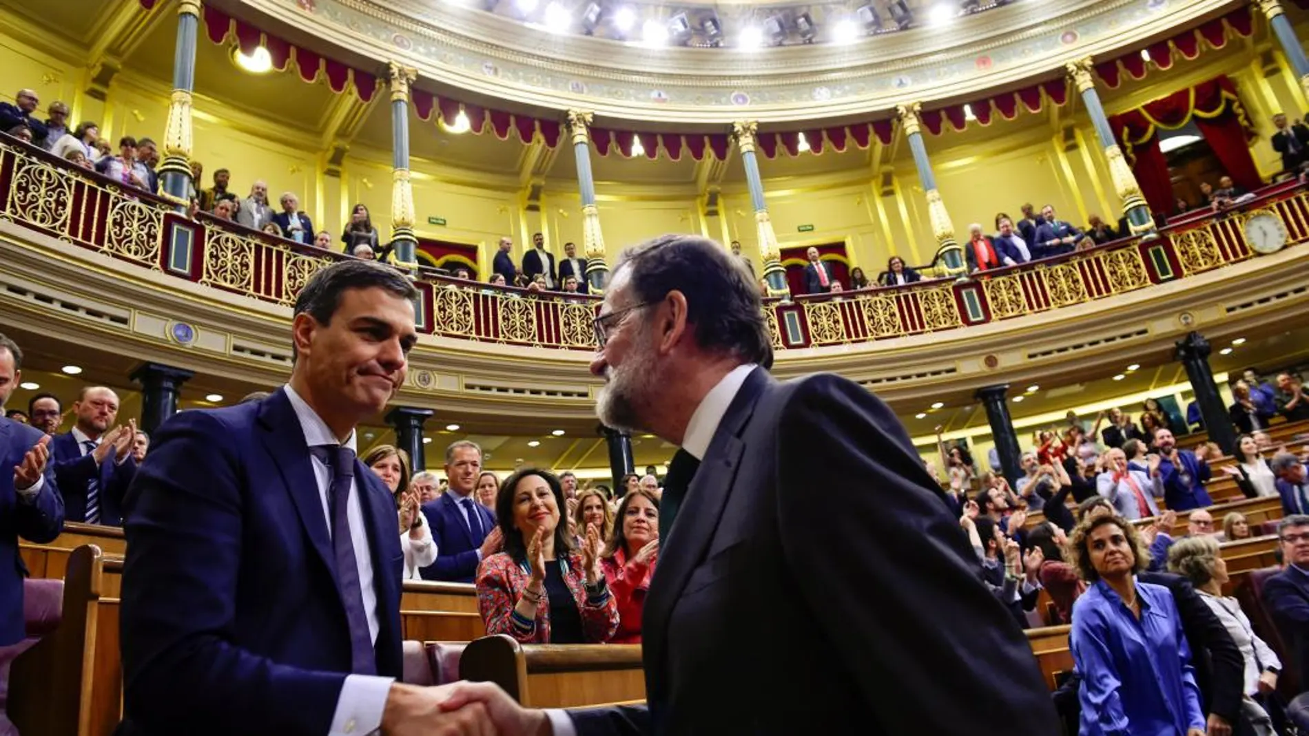 Pedro Sánchez y Mariano Rajoy en una imagen de ayer /Reuters