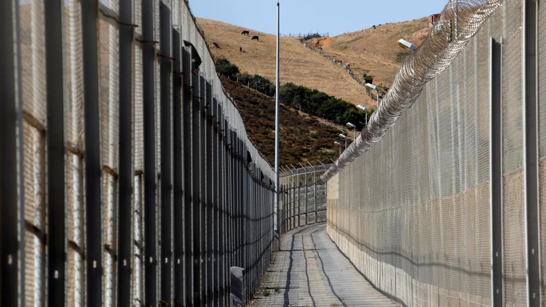 Imagen de la valla que separa Ceuta de Marruecos. REUTERS/Juan Medina