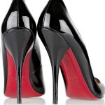 La suela roja es símbolo de elegancia y prestigio. En la imagen, el modelo Pigalle, uno de los más vendidos de Louboutin