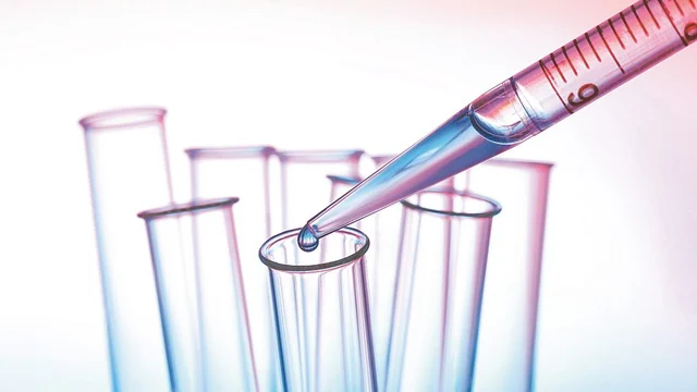Una biopsia líquida se puede hacer de cualquier fluido que contenga ADN: saliva, sangre, etc.