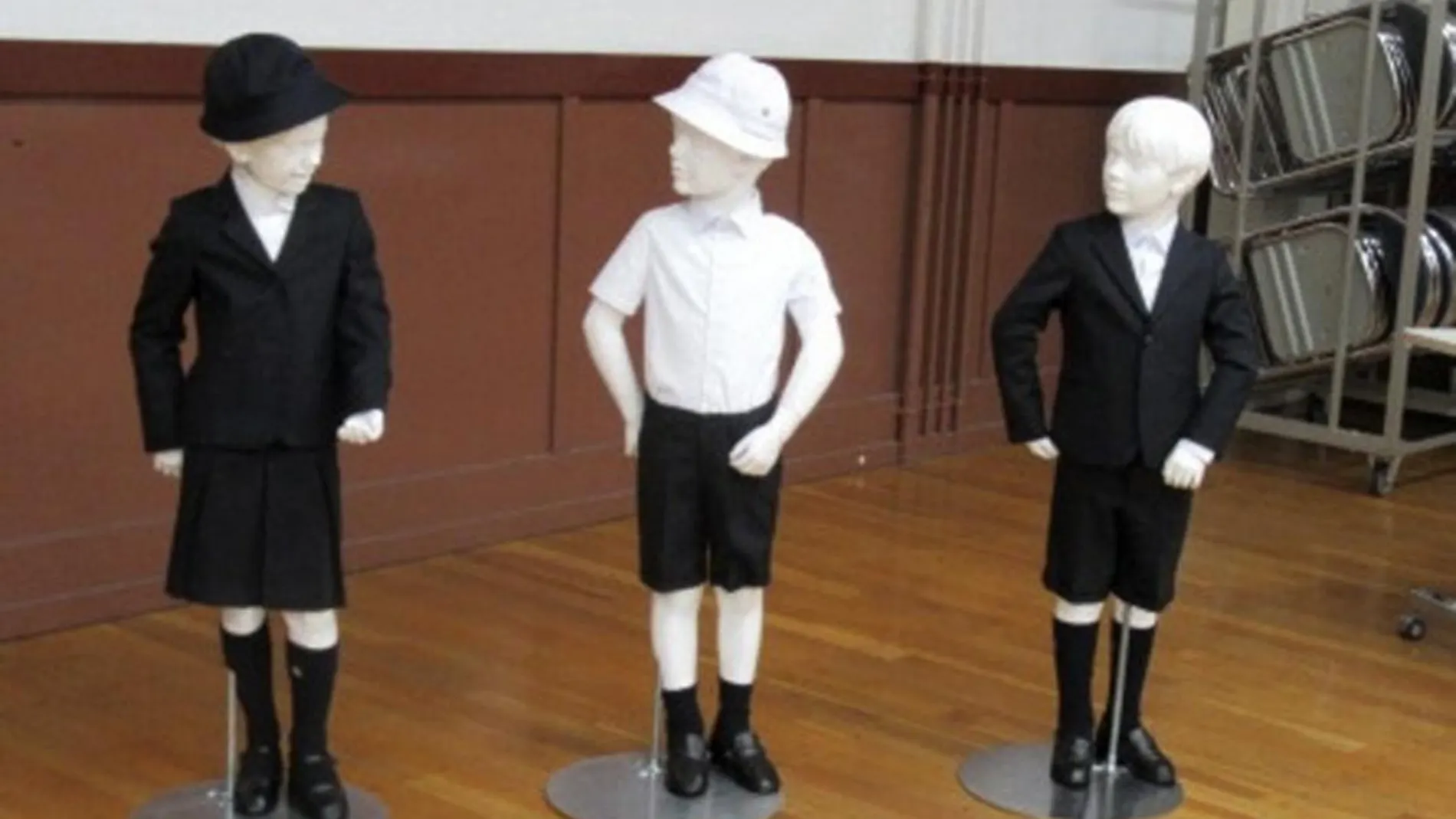 Variantes del uniforme de la Taimei Elementary School