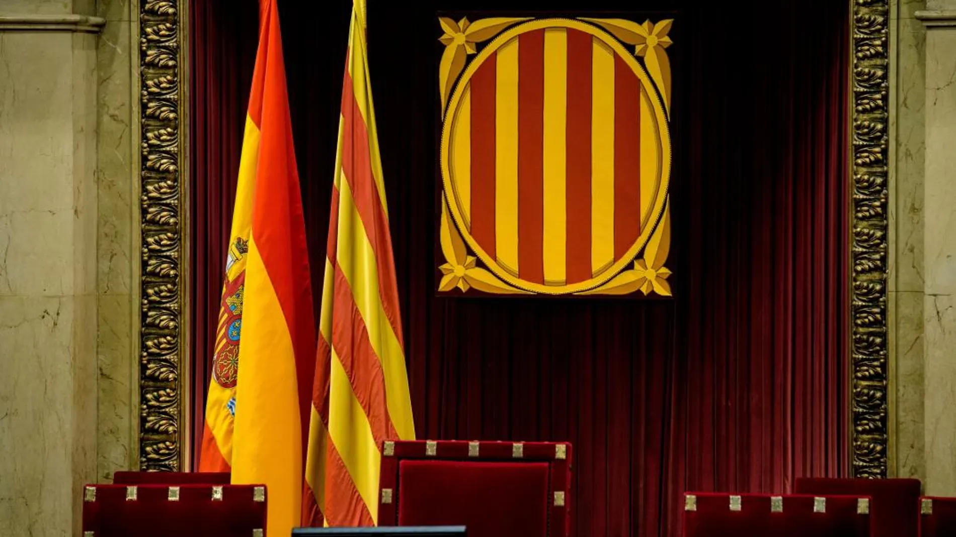 Vista del sillón del presidente del Parlament de Cataluña