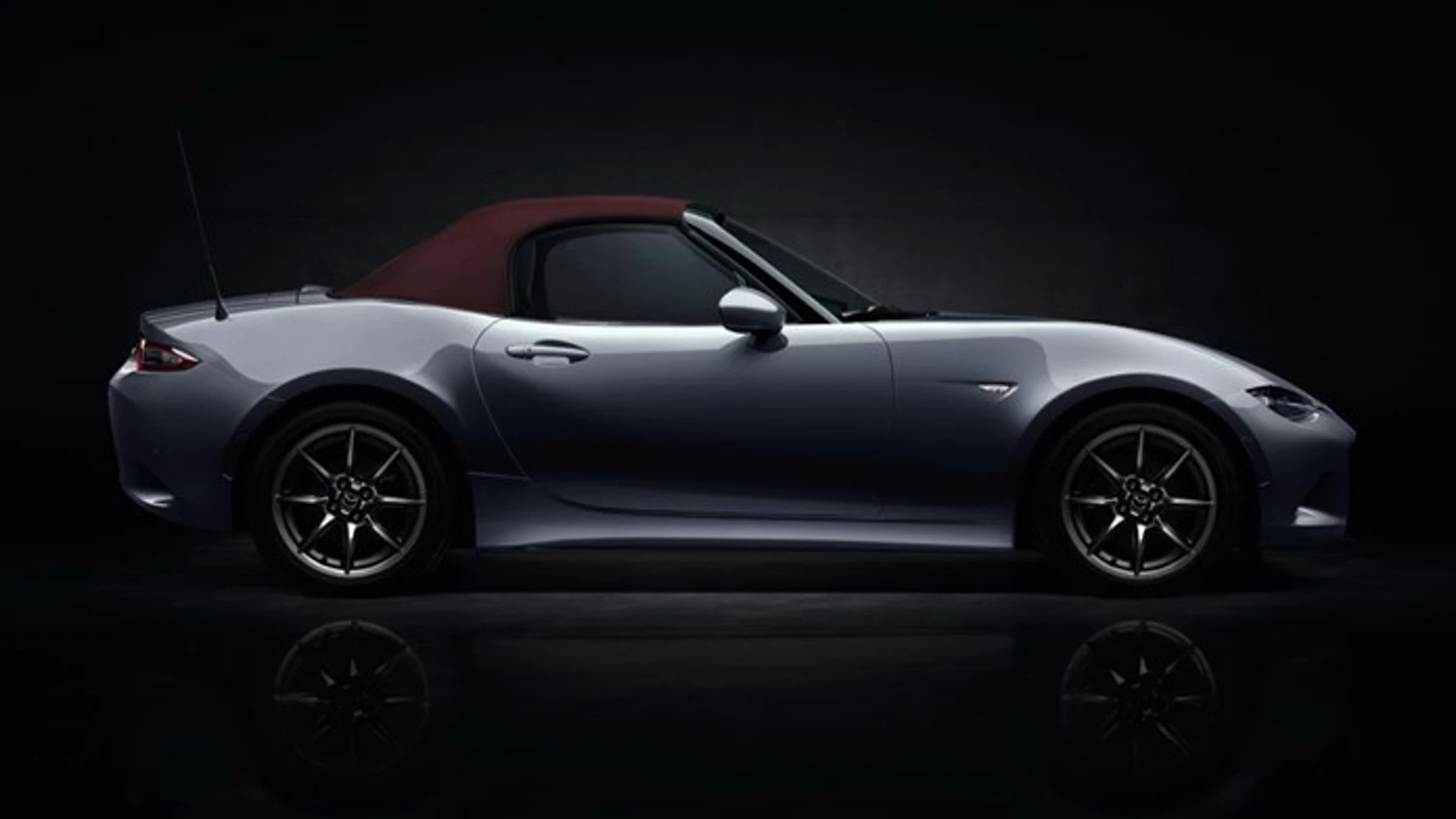 Mazda presenta el Mazda MX-5 ST Red Heritage