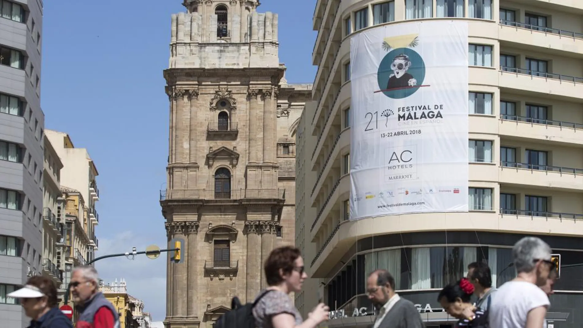 Cartel anunciando la vigésimo primera edición del Festival de Cine en Español de Málaga