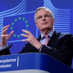 El negociador jefe de la Unión Europea para el "brexit", Michel Barnier, da una rueda de prensa tras finalizar una ronda de negociaciones sobre el "brexit"en la Comisión Europea