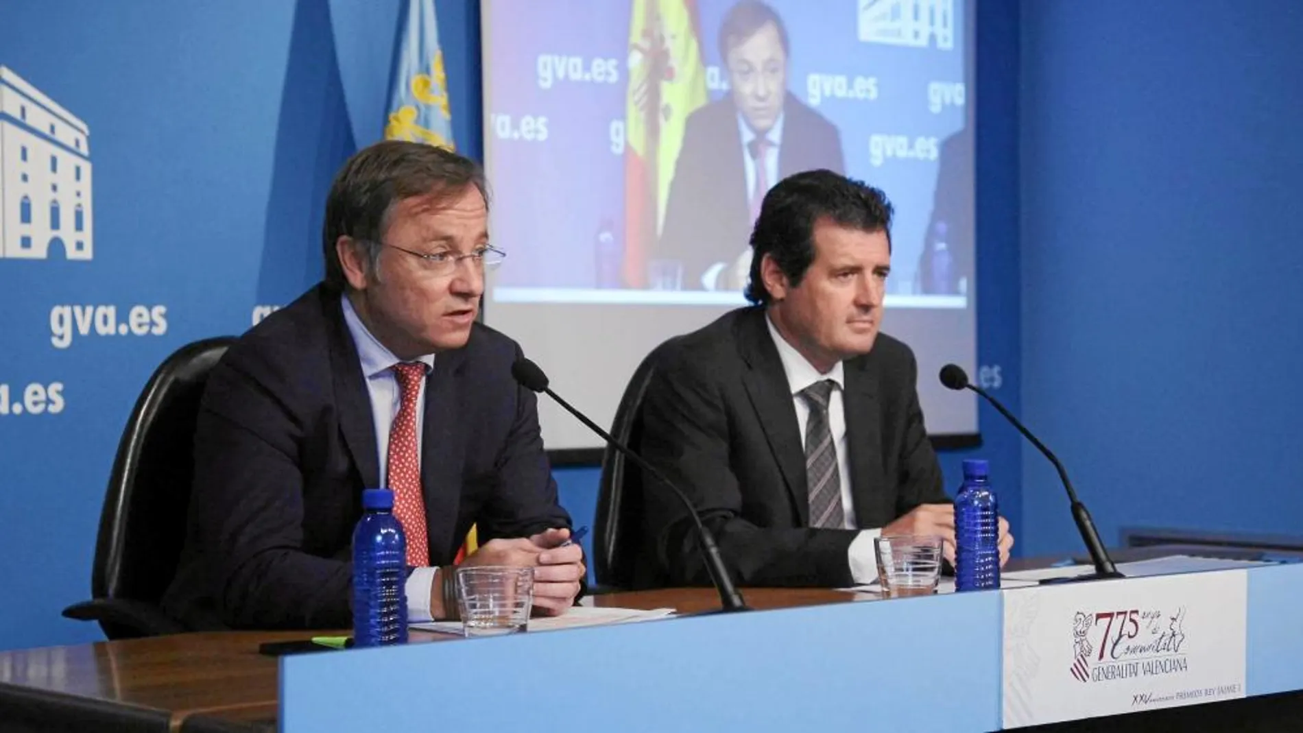 Moragues y el vicepresidente del Consell, José Císcar, el pasado 2 de agosto tras el pleno del Consell