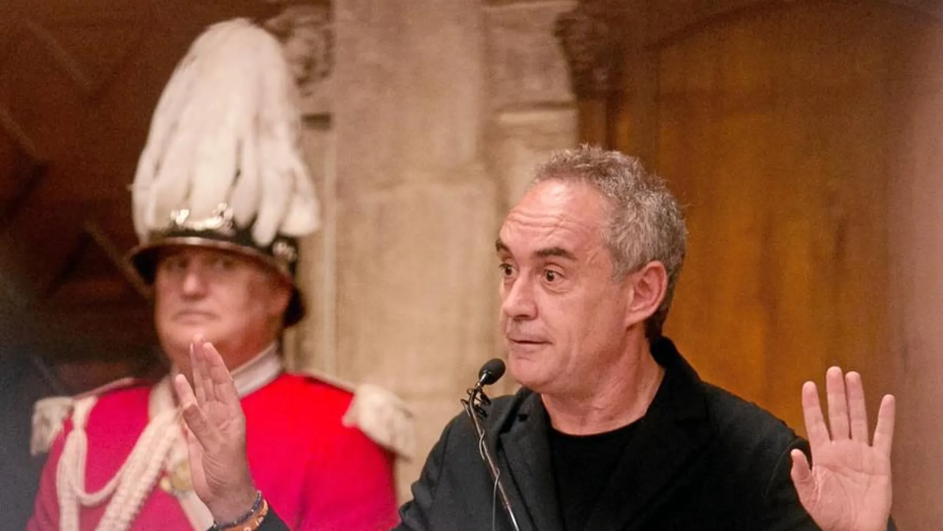 Ferran Adrià anima a España a comerse el mundo con las tapas
