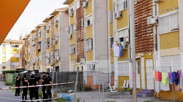 La Policía Nacional intervino armas, dinero en efectivo, oro y drogas al clan de la Perla