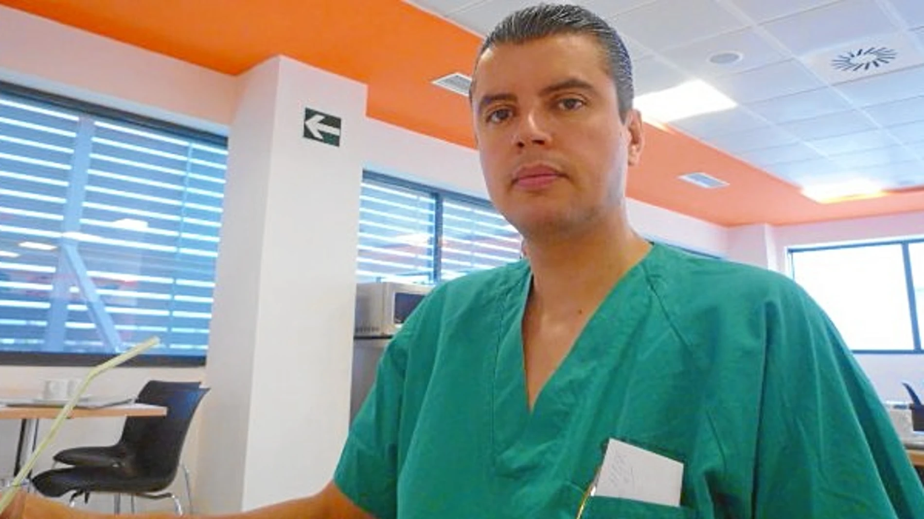 Alejandro Vargas, el especialista que detectó el aneurisma cerebral