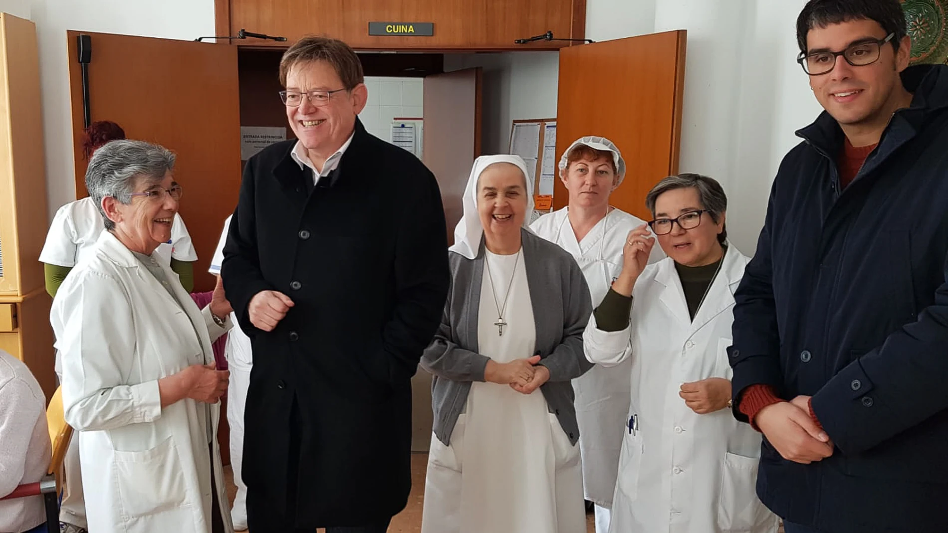 El presidente de la Generalitat visitó ayer la residencia de personas mayores San Juan Bautista de Morella y las obras del centro de salud de esta localidad castellonense