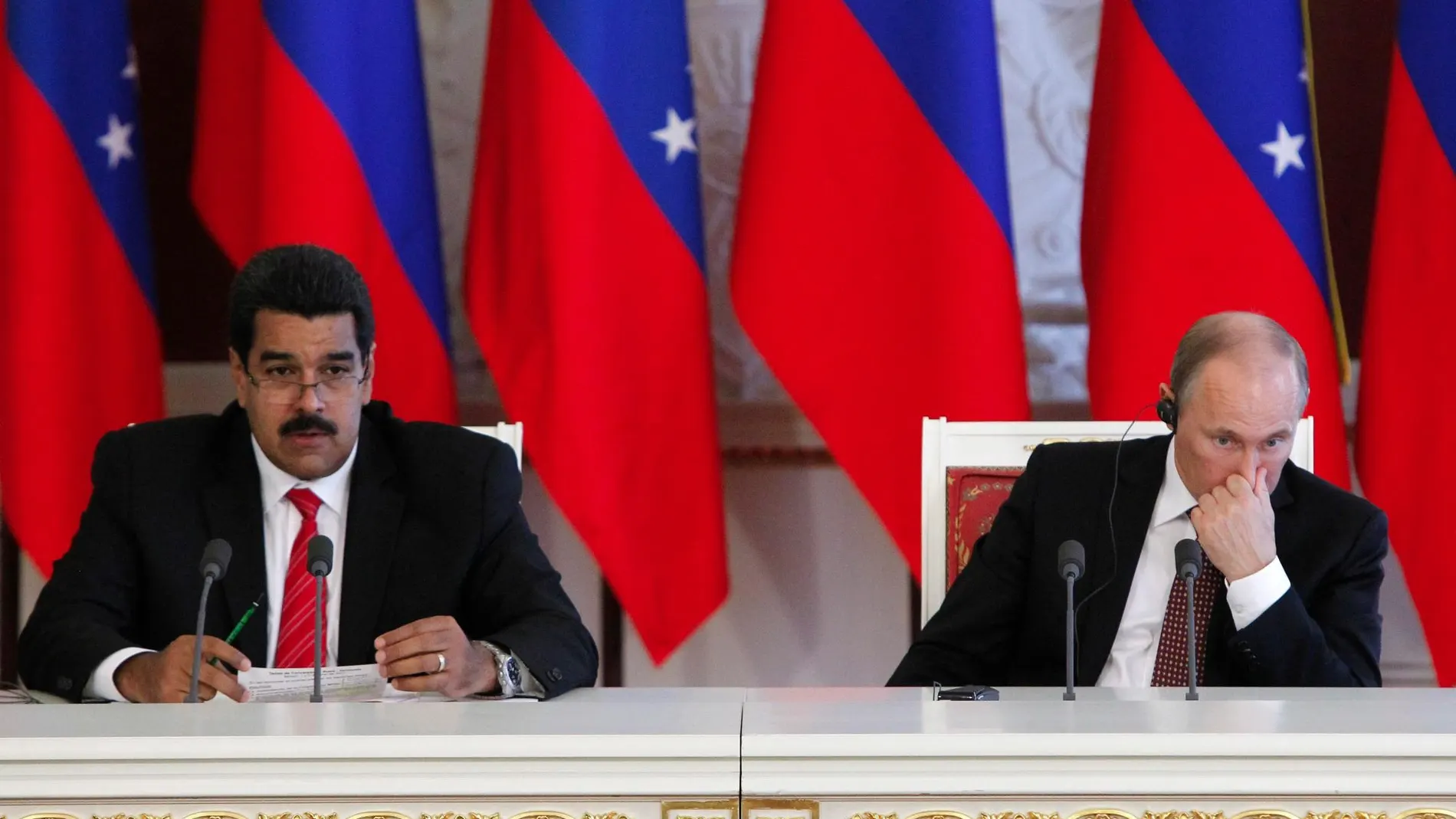 Nicolás Maduro y Vladimir Putin/AP