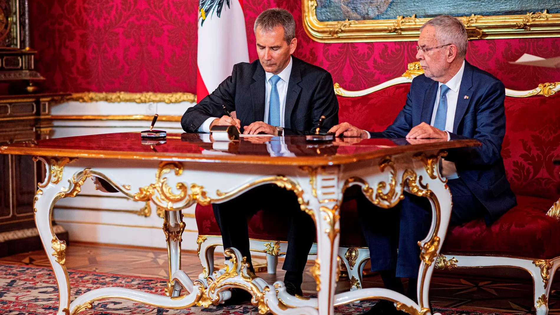 Austria nombra canciller interino a su ministro de Finanzas