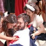 Tristán (Álex Gadea), después de ser alcanzado por un disparo en la serie