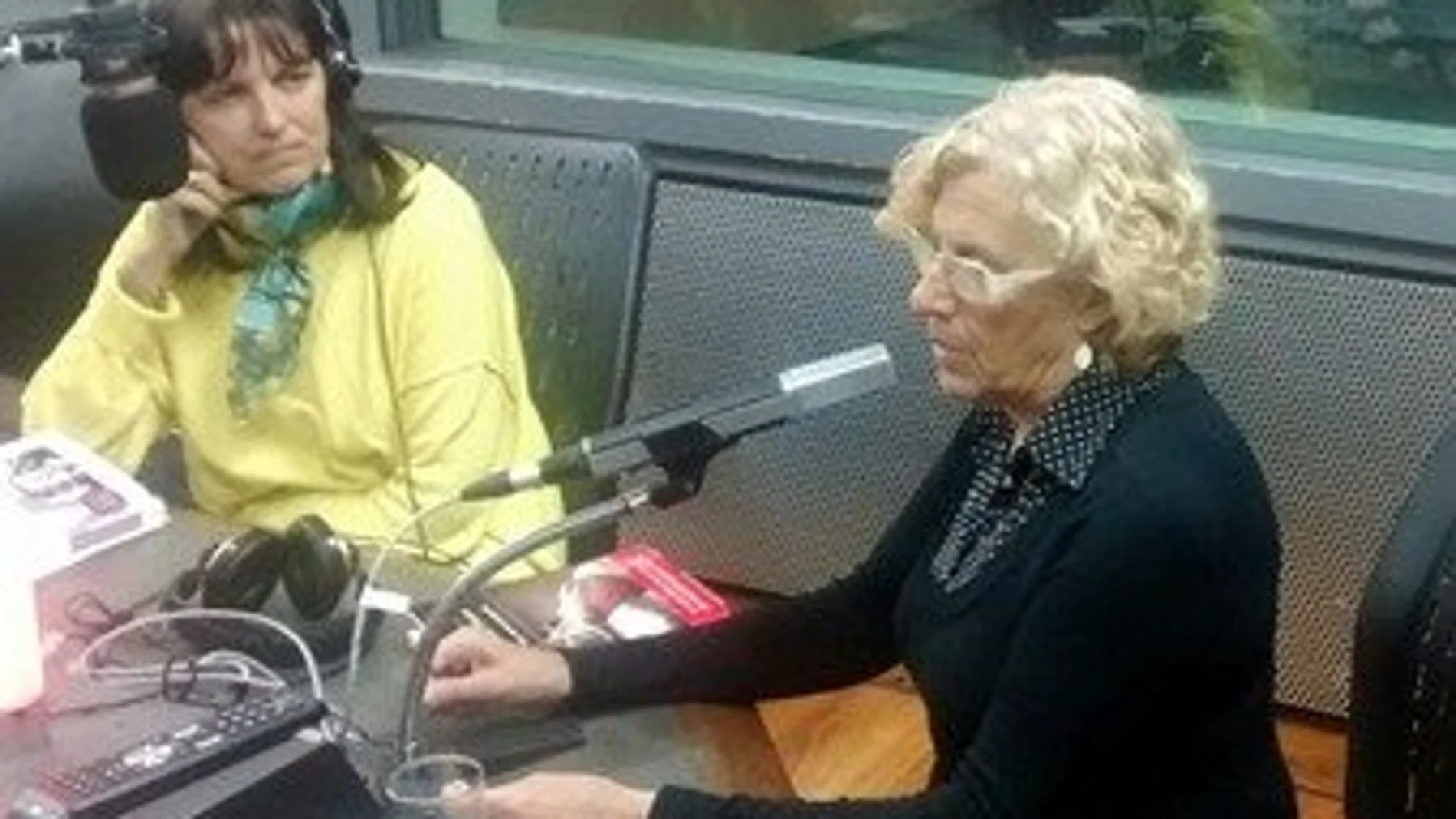La todavía alcaldesa Manuela Carmena, durante una entrevista
