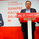 El ministro de Agricultura, Luis Planas, participa en un acto electoral celebrado en Salamanca. EFE/J.M.GARCÍA