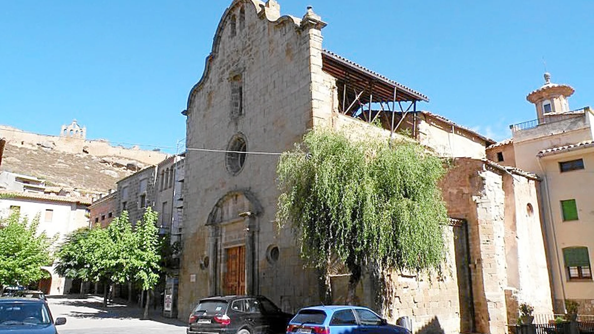 Monseñor Carlos ha reformado parte de la iglesia de Sanaüja