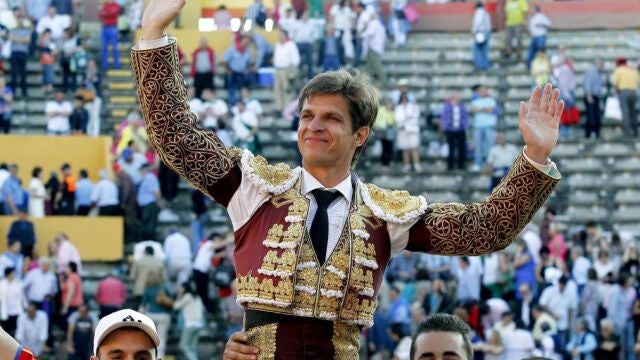El madrileño cuajó una rotunda faena al cuarto de Zalduendo