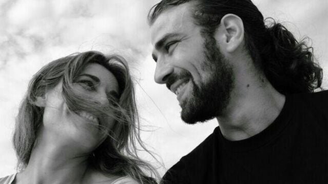 Raquel Sánchez Silva junto a su marido Mario Biondo.