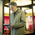 Philip Glass está trabajando en «Tao of Glass», obra teatral dirigida por Phelim McDermott que se estrenará en el Festival Internacional de Manchester. Foto: Miguel onzález/Shooting