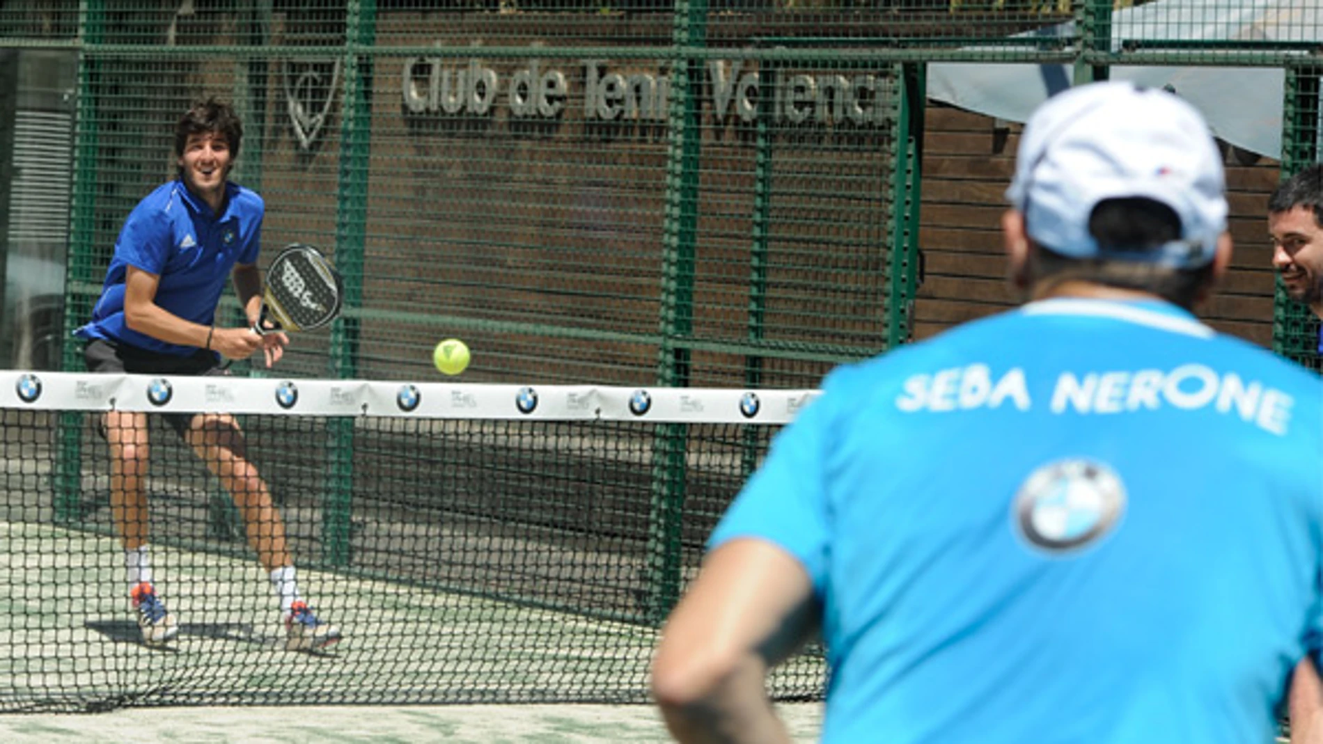 Participante en el clinic del torneo