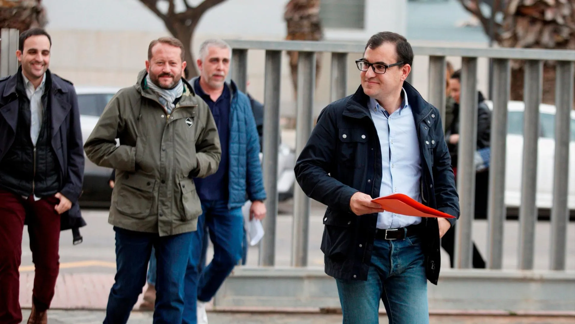 Jesús Merino momentos antes de comparecer ante los medios en la Ciudad de la Justicia para denunciar su caso