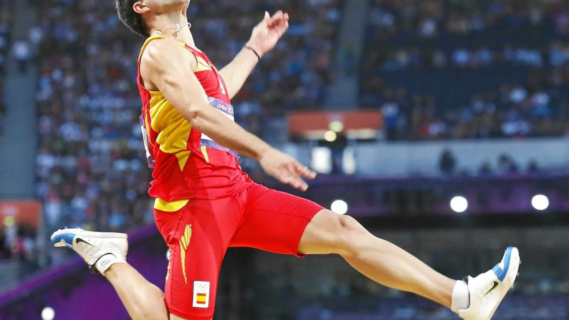 Eusebio Cáceres, en el salto en el que logró su mejor marca personal, 8,37