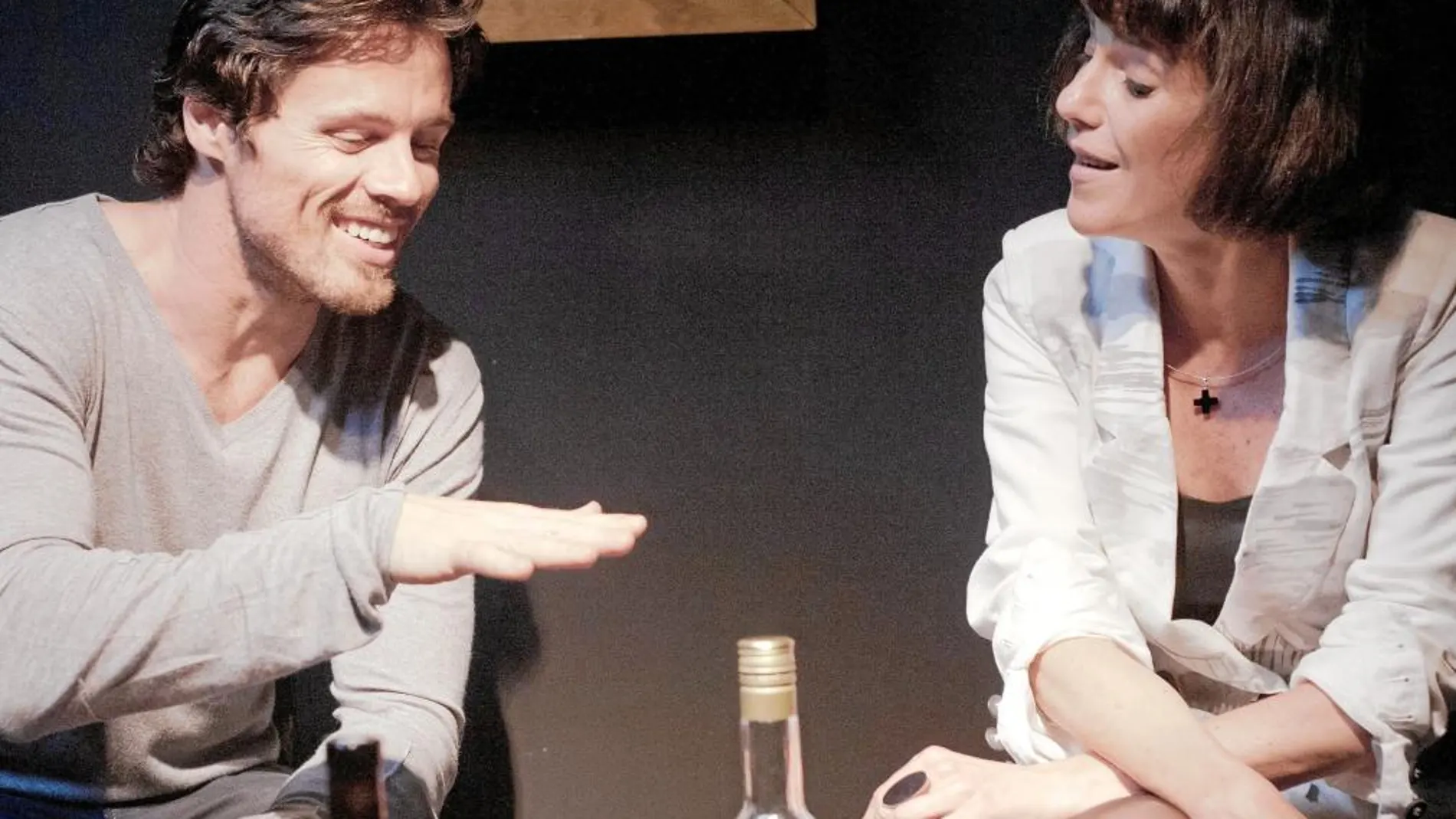 Octavi Pujades y Silvia Sabaté en «Tinc una cita amb Carla Bruni... o dues» en Mini Teatre