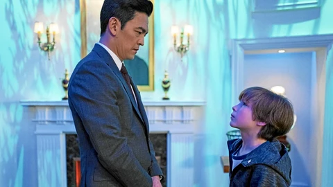 Jon Cho y Jacob Tremblay en el espisodio 5 «El niño prodigio» de la temporada 1 de «The Twilight Zone» / TNT
