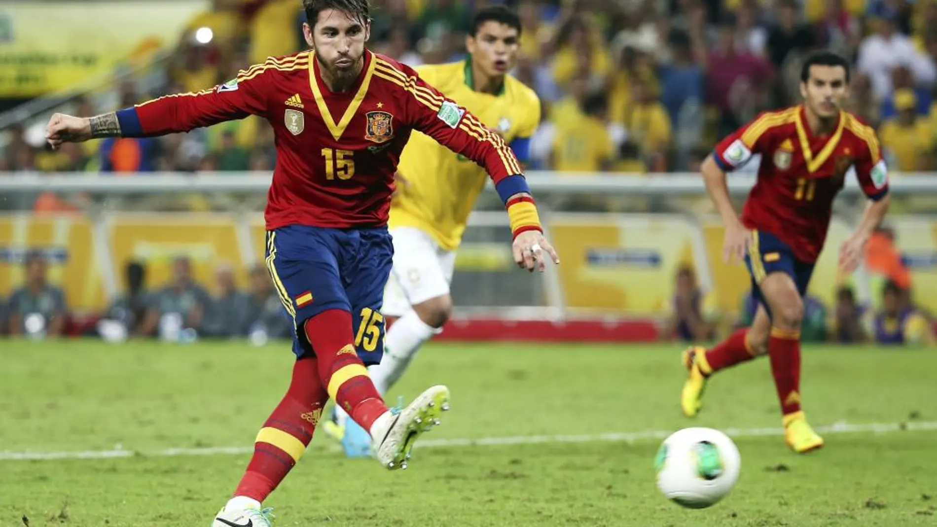 Sergio Ramos falló un penalti ante Brasil durante la final de la Copa Confederaciones.