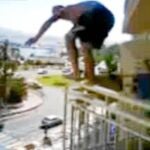 Un joven salta desde el balcón de un hotel de Lloret de Mar