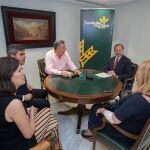 El presidente de Caja Rural ha firmado un convenio con la AECC /Foto: La Razón