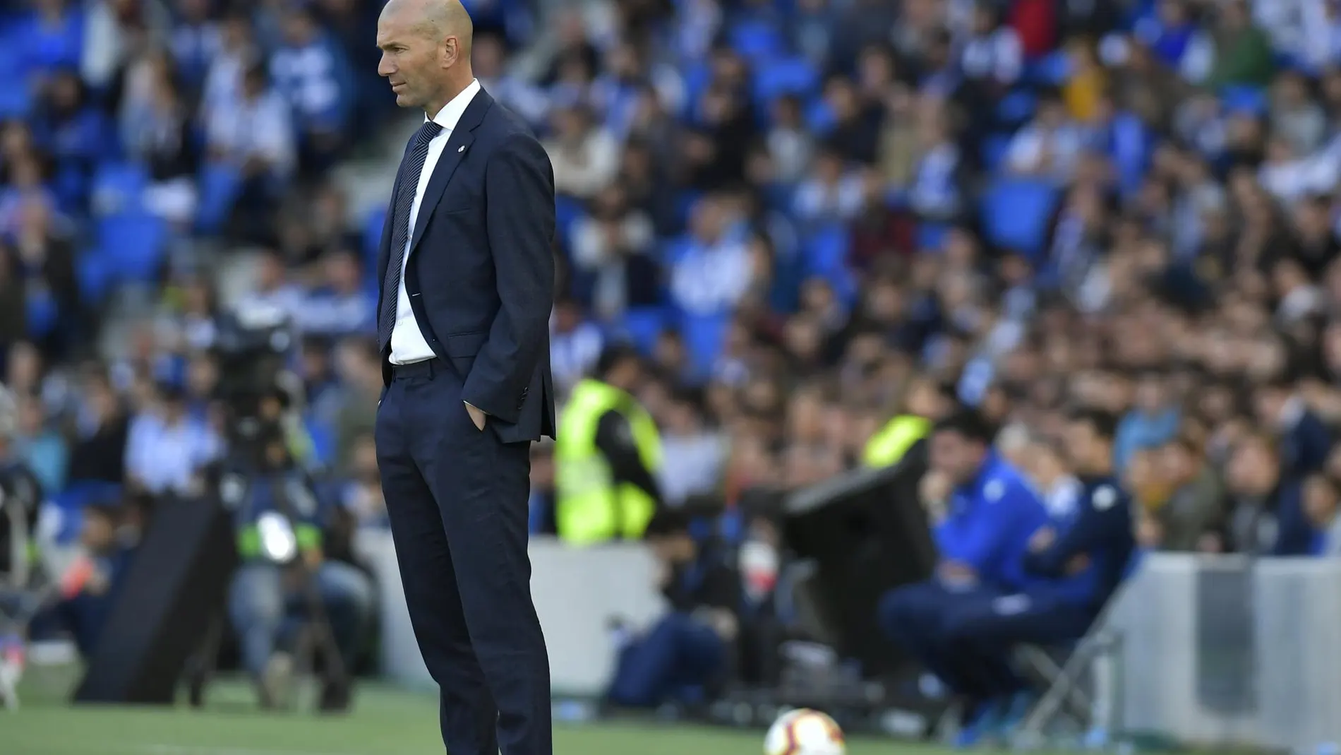Zidane viendo el partido de Anoeta
