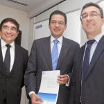 El estudio prevé que la economía valenciana tocará fondo a lo largo del actual 2013, con una caída en el PIB regional del 1,8 por ciento