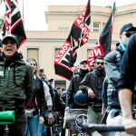 Miembros del partido de extrema derecha Forza Nuova protestan durante un acto de Mimmo Lucano, alcalde de Riace, símbolo de la acogida de inmigrantes, en la Universidad La Sapienza