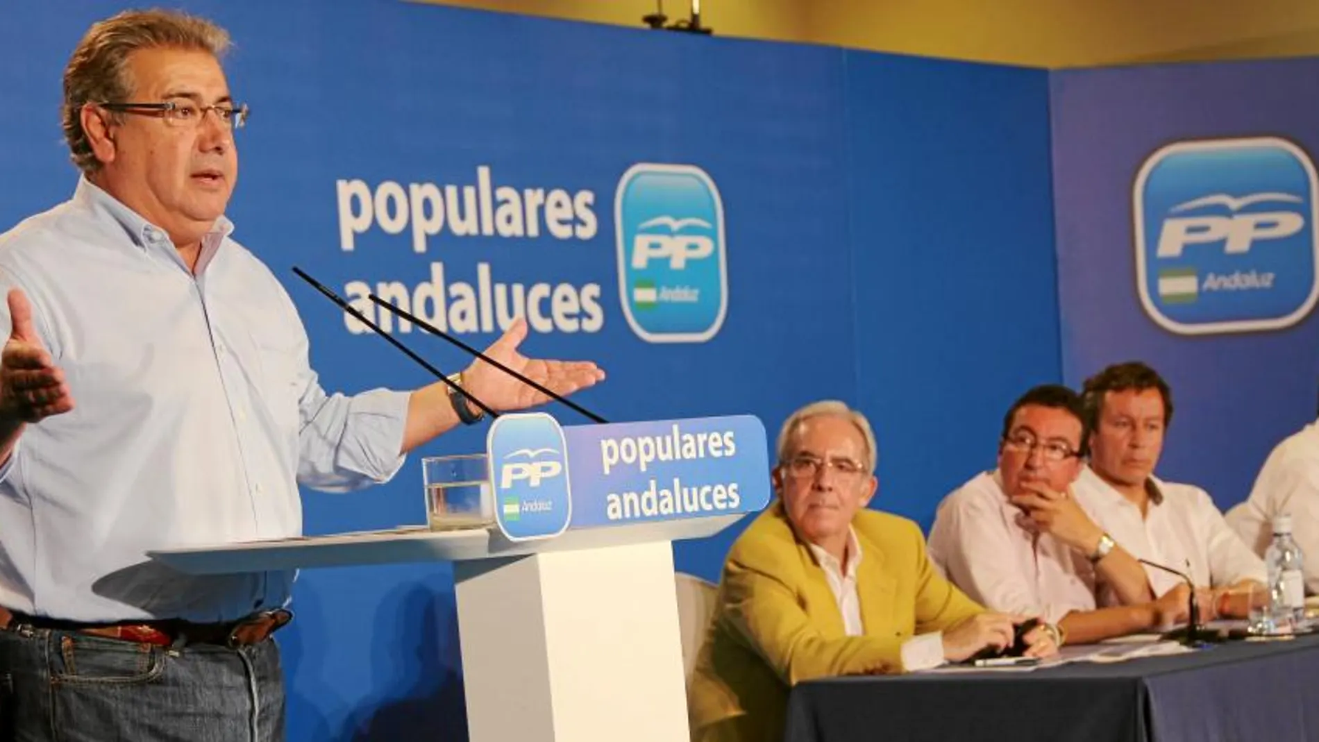 Zoido quiso lanzar un mensaje de esperanza e ilusión a su partido