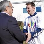 El presidente de la candidatura española, Alejandro Blanco, se reunió con Messi, que está concentrado con su selección en Buenos Aires