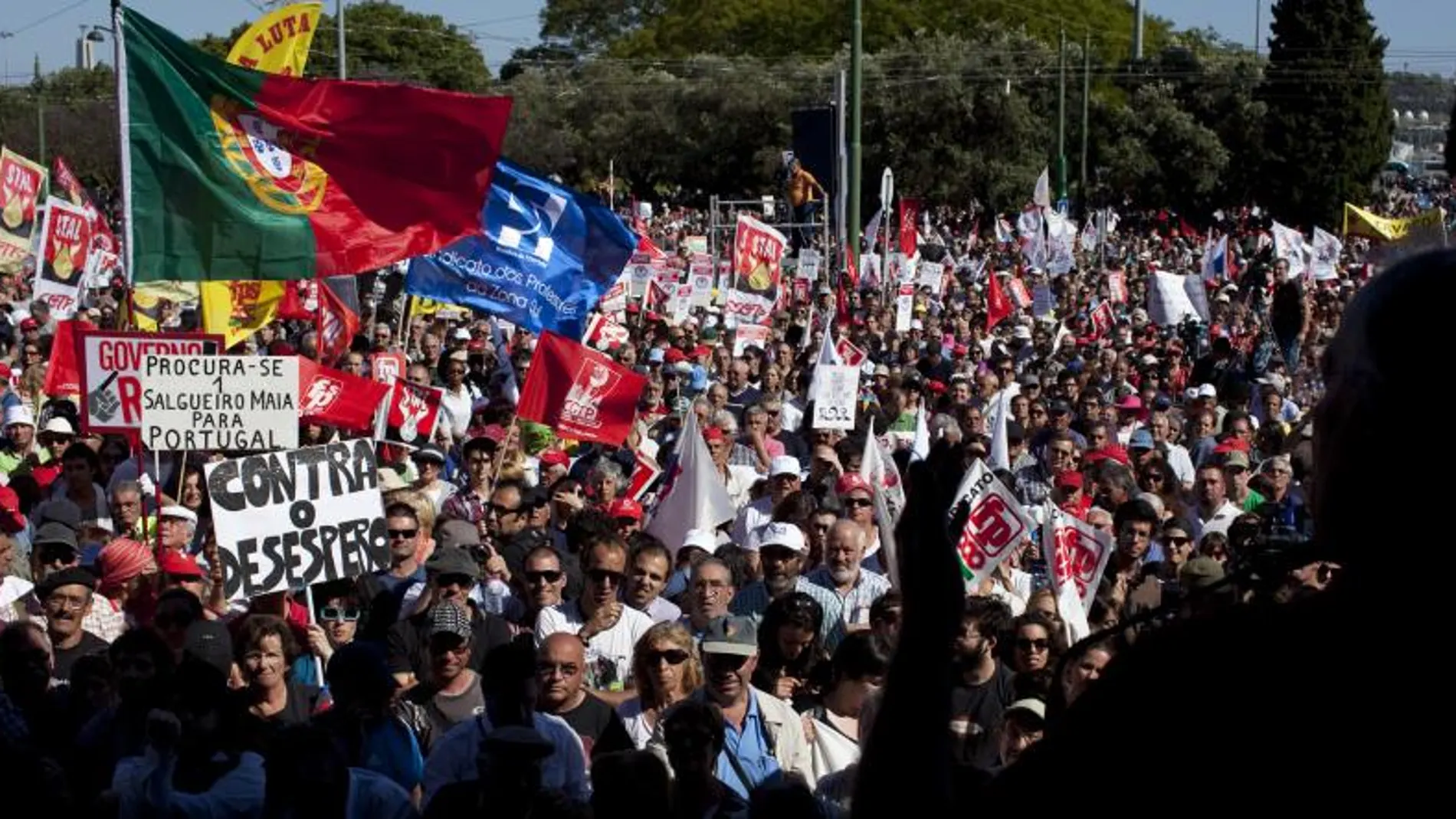 Manifestantes en Lisboa