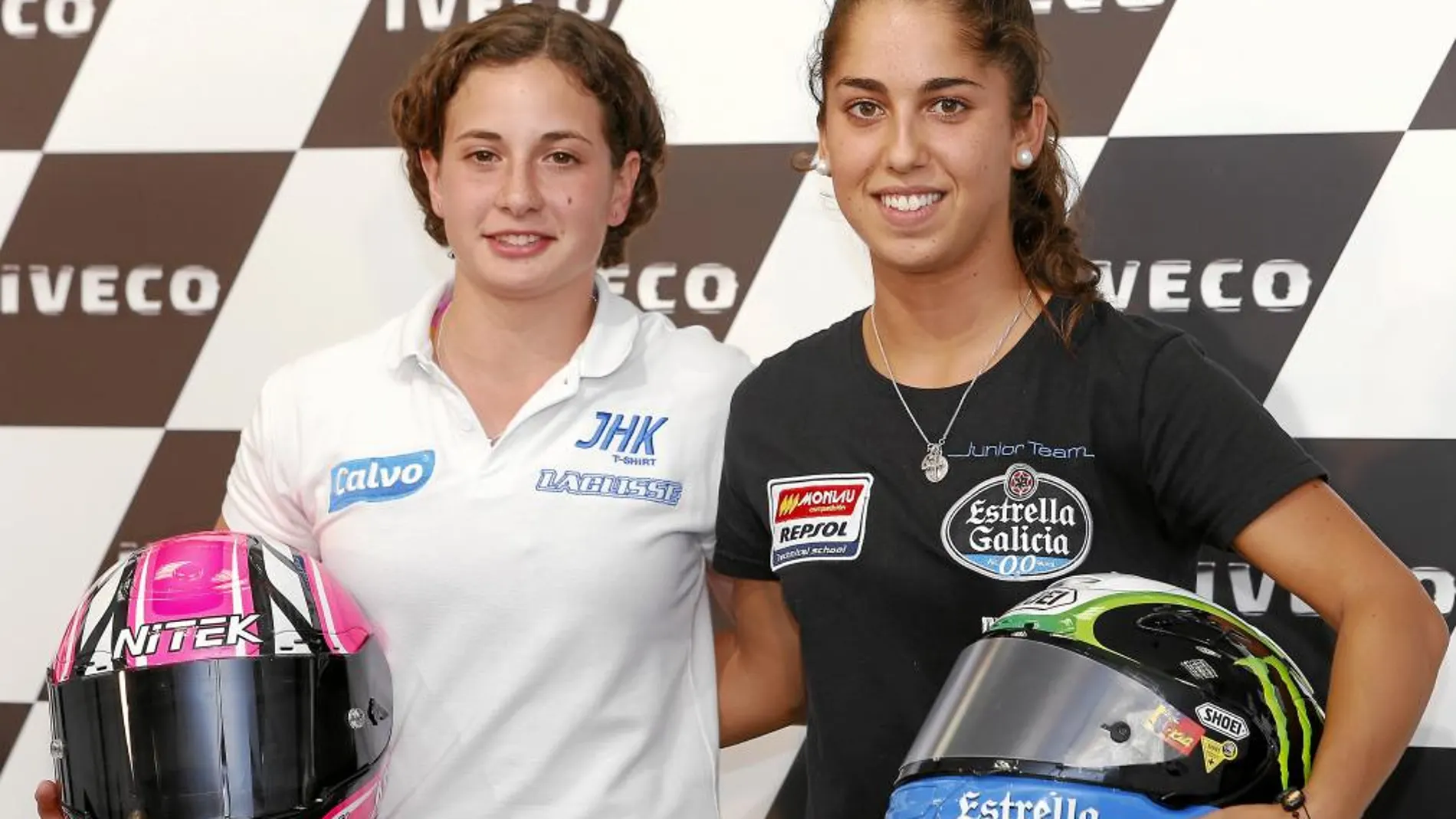 Ana Carrasco y María Herrera, ayer en el circuito de Motorland