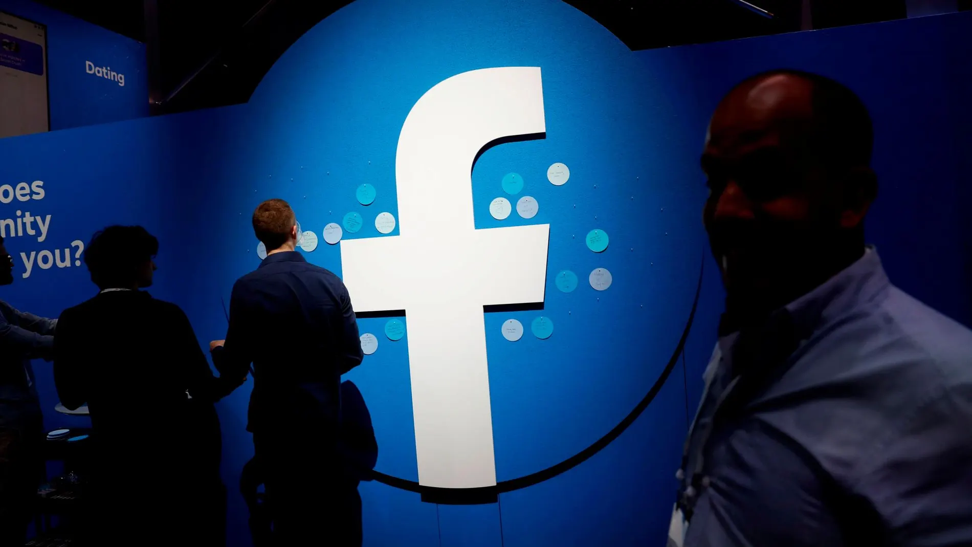 Facebook se quiere incorporar al pago en criptomonedas / Reuters