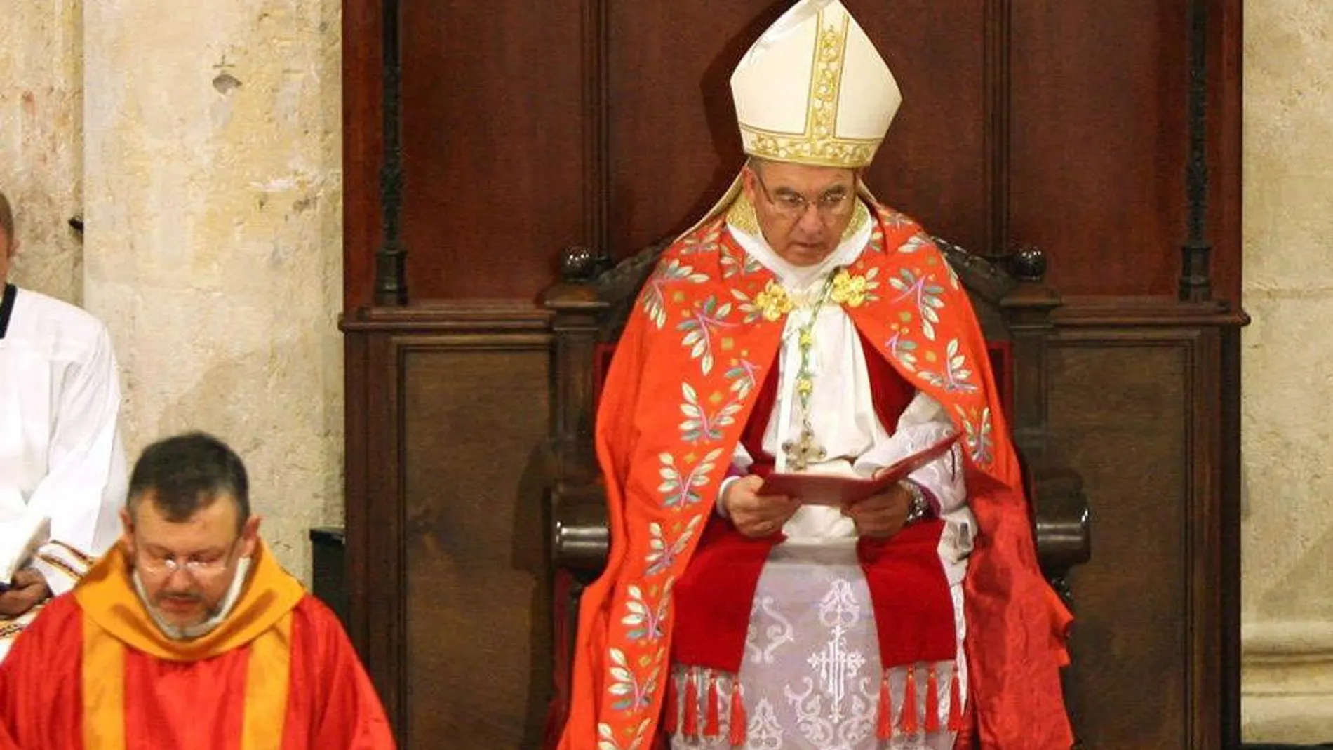 Misa de Vísperas, oficiada por Monseñor Don Jaume Pujol Balcells, arzobispo metropolitano y primado de Tarragona