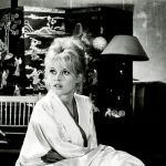 La actriz francesa, en una escena de la película «Circa» (1961)