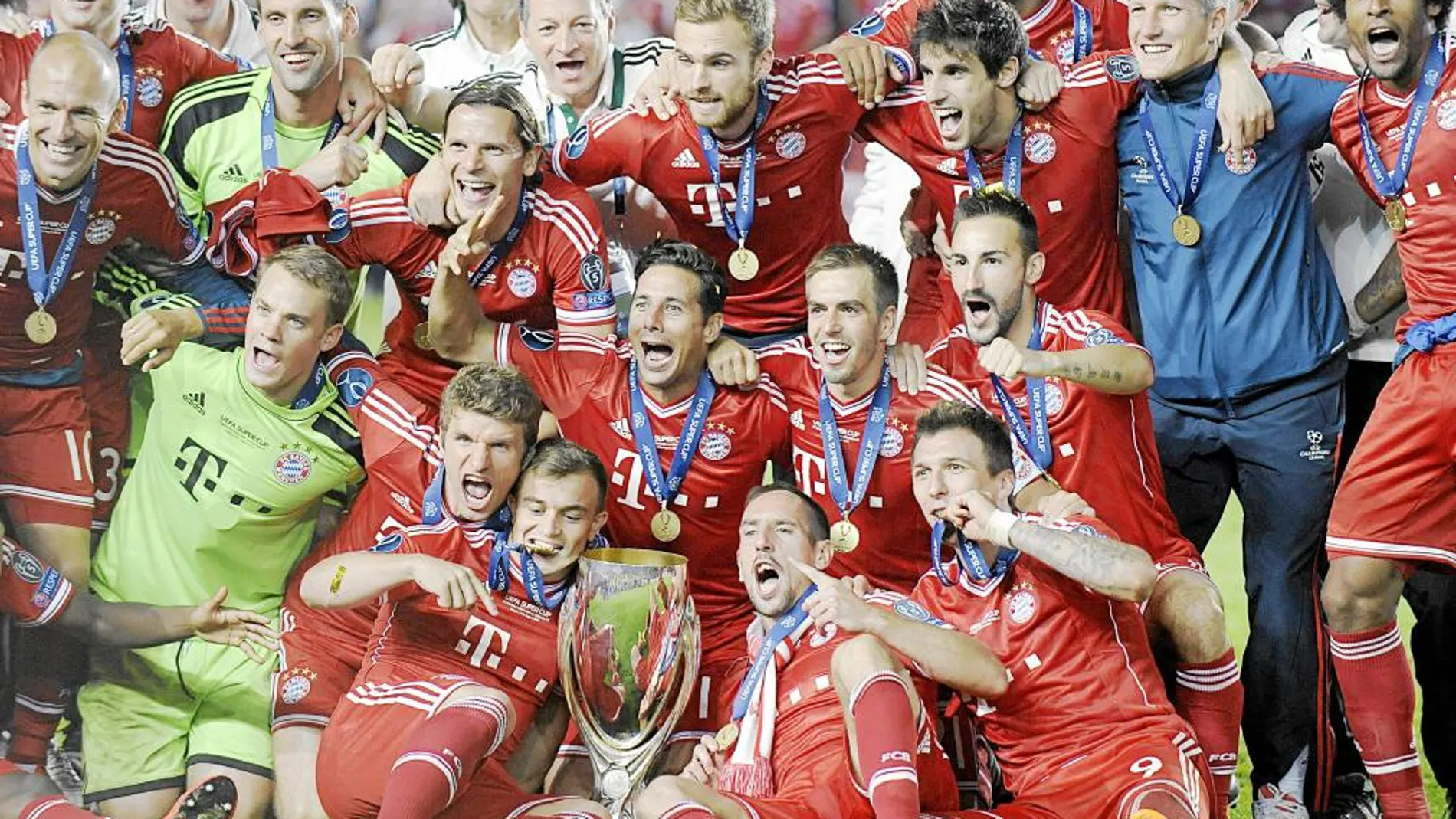 Javi Martínez en una jugada del encuentro