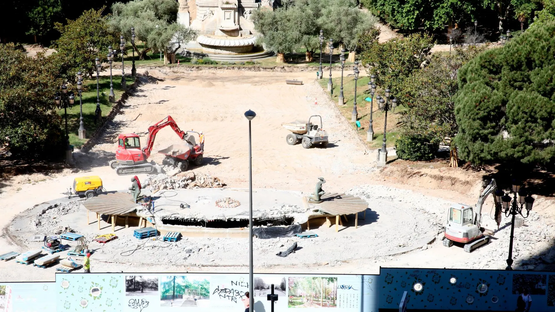 La reforma de Plaza de España estaba planteada para finalizar a finales del año 2020. El proyecto cuenta con un presupuesto de cerca de 70 millones de euros