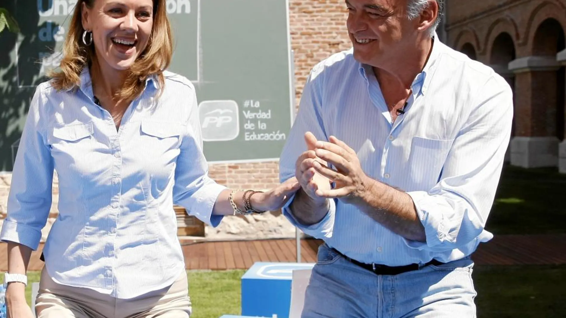 Cospedal y González Pons, ayer, en un debate sobre Educación