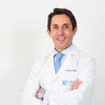 Dr. Pablo Casas, cirujano de referencia en España en rinoplastia ultrasónica