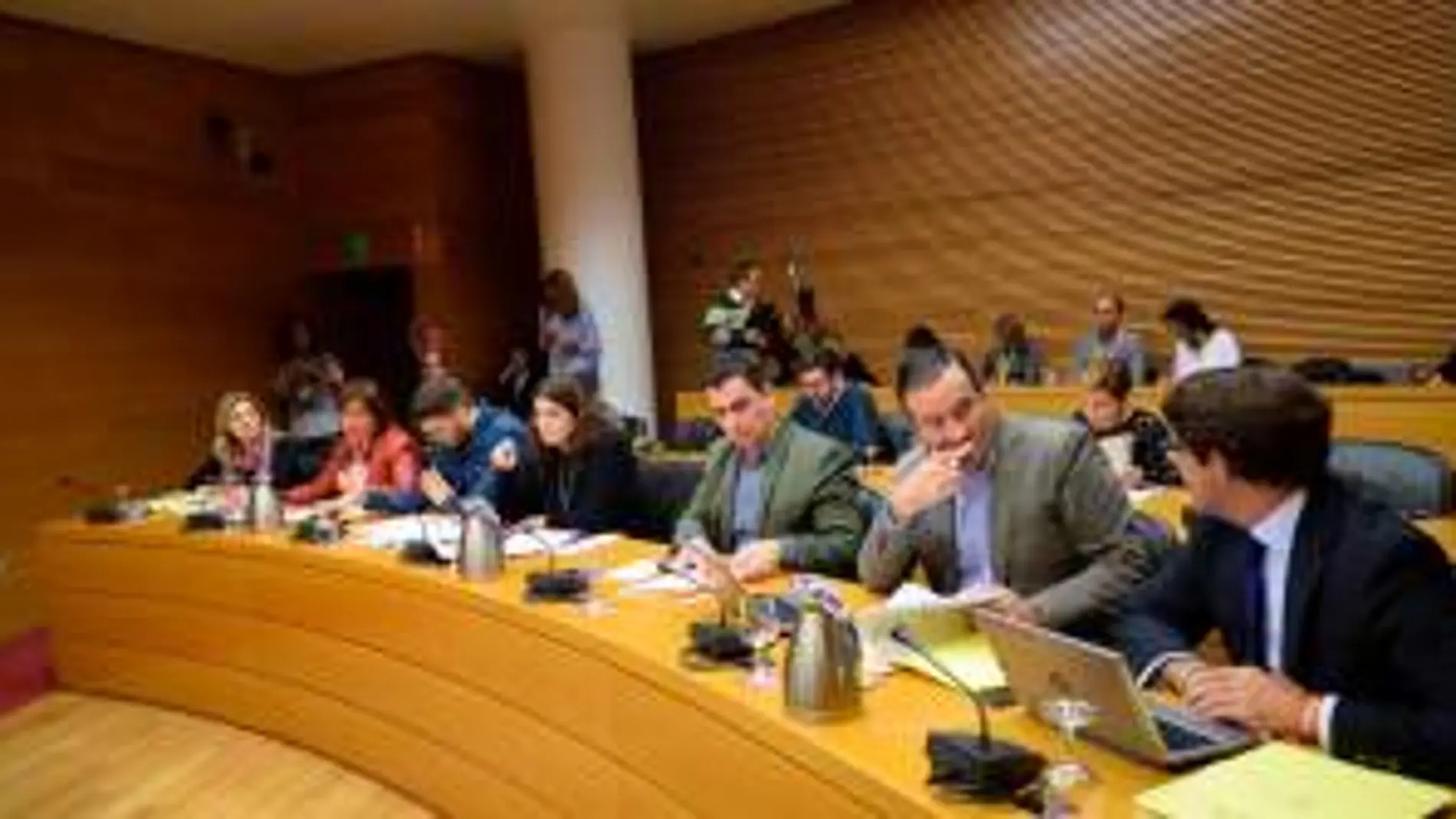 El tripartito nos empuja al empobrecimiento