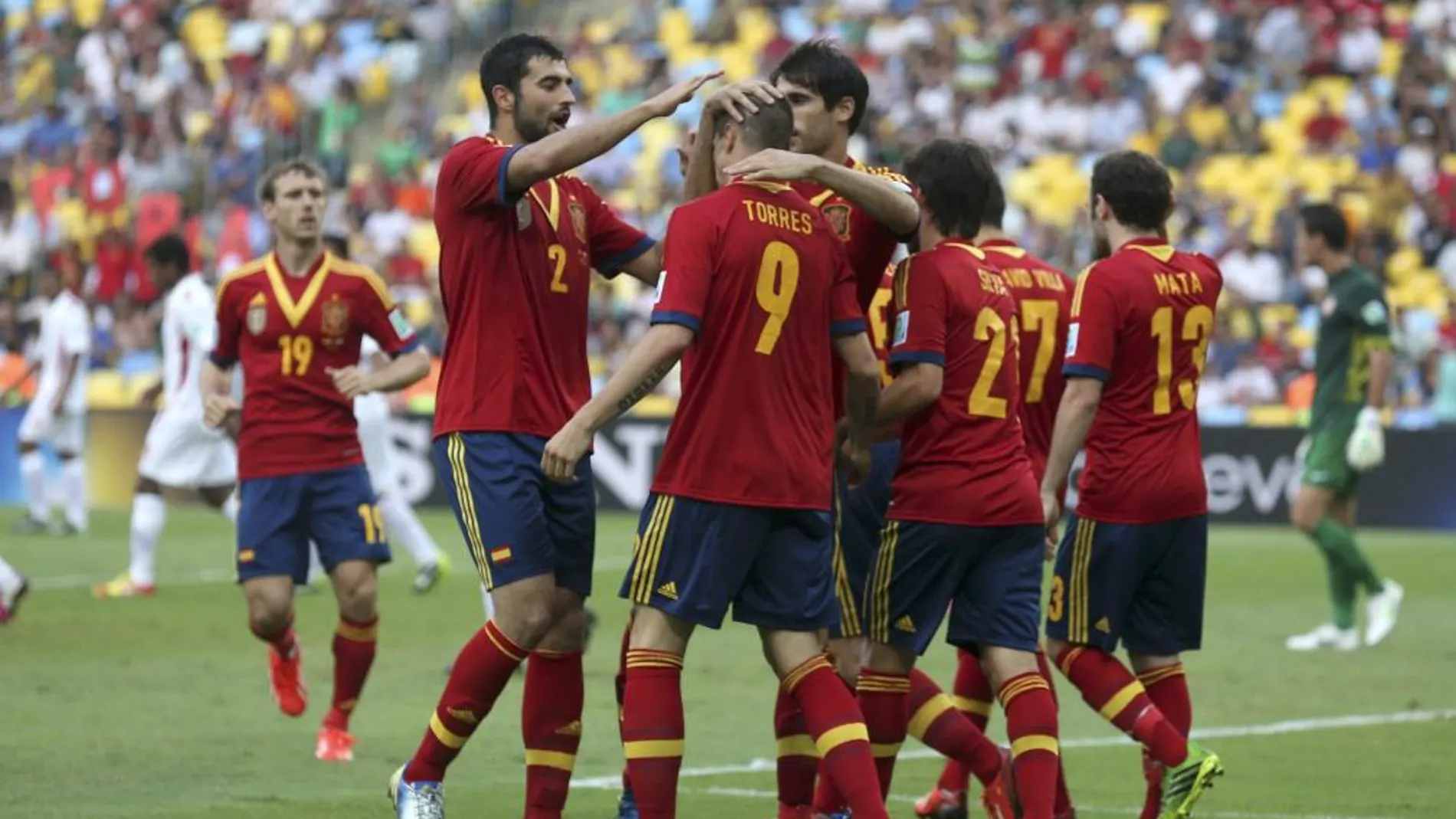 Cuatro goles de Torres, tres de Villa, dos de Silva y uno de Mata confirman la superioridad de la selección española ante una débil Tahití