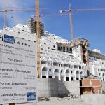 El esqueleto del Algarrobico se ha convertido en un símbolo del descontrol urbanístico