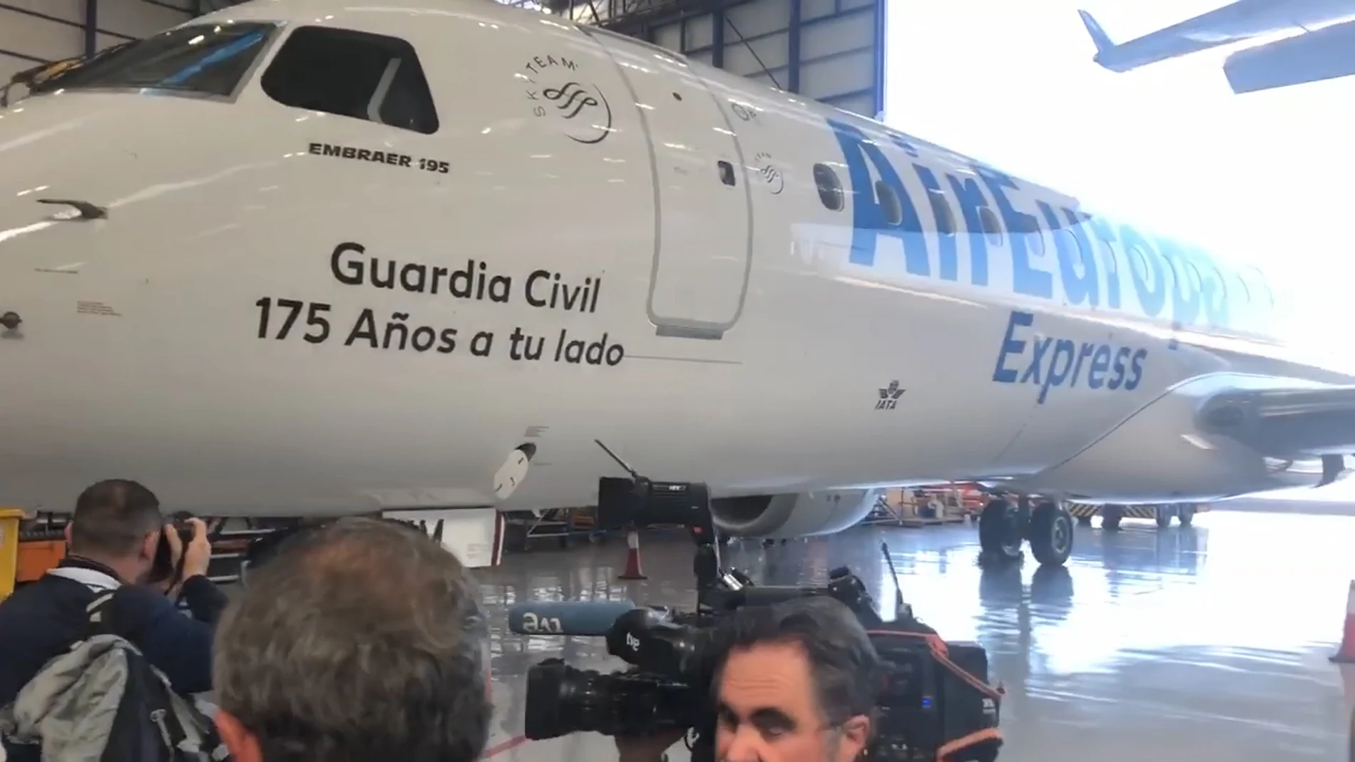 Air Europa presenta un avión llamado “Guardia Civil”